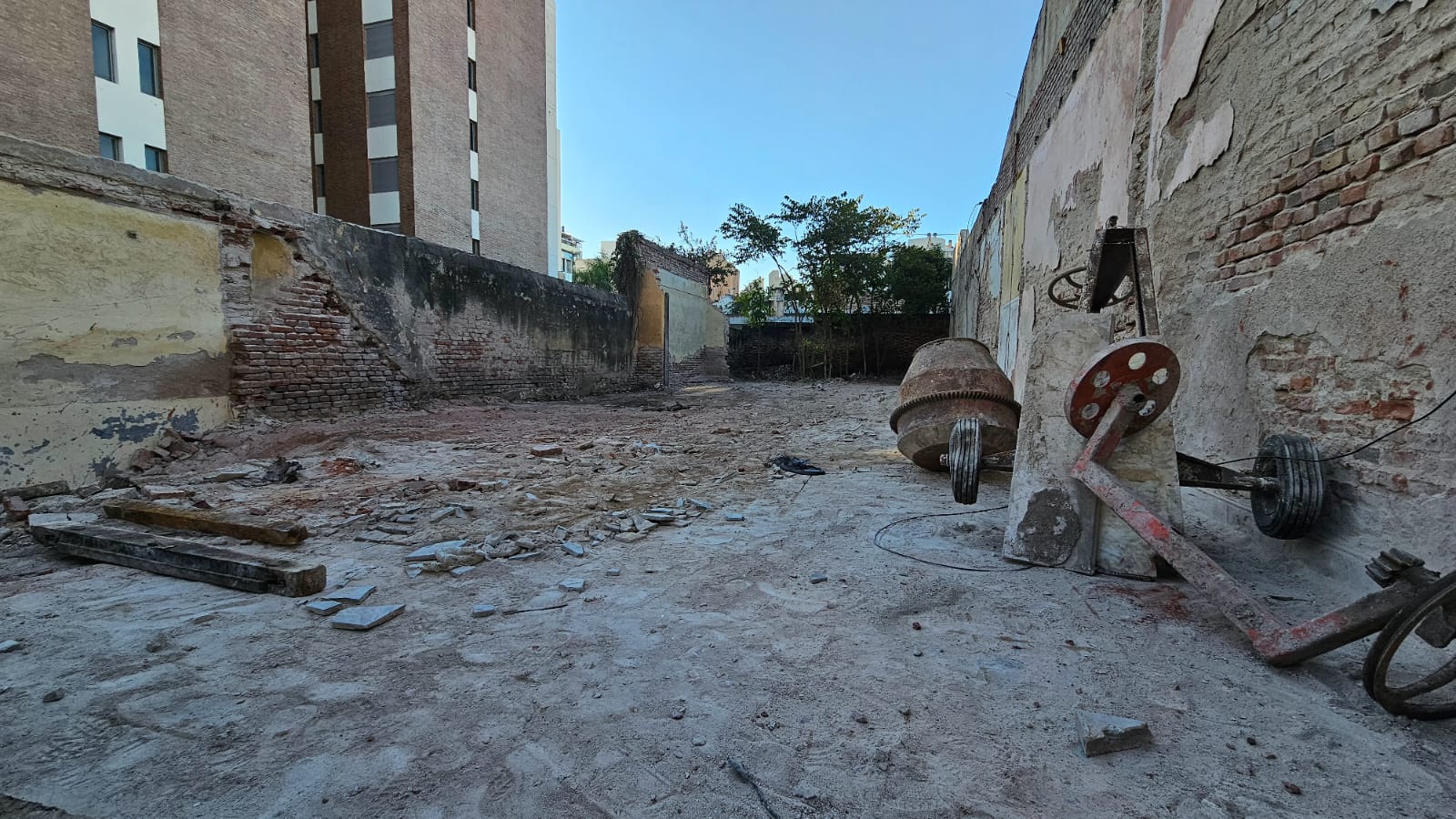 ¡OPORTUNIDAD ÚNICA! Vendo Lote para Edificio en la Mejor Zona de Barrio Guemes