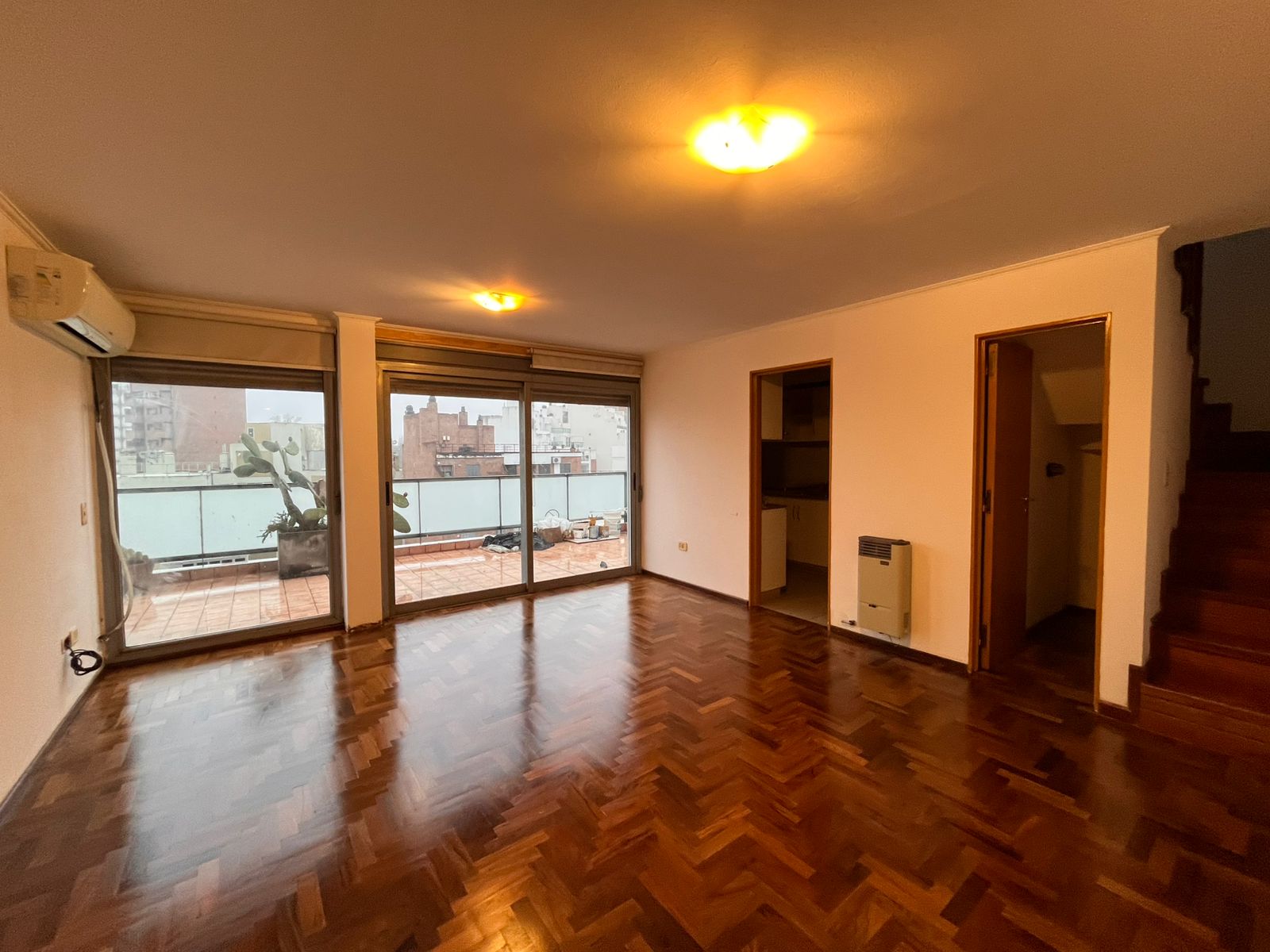 ALQUILER Depto Duplex Dos Dormitorios Nueva Córdoba