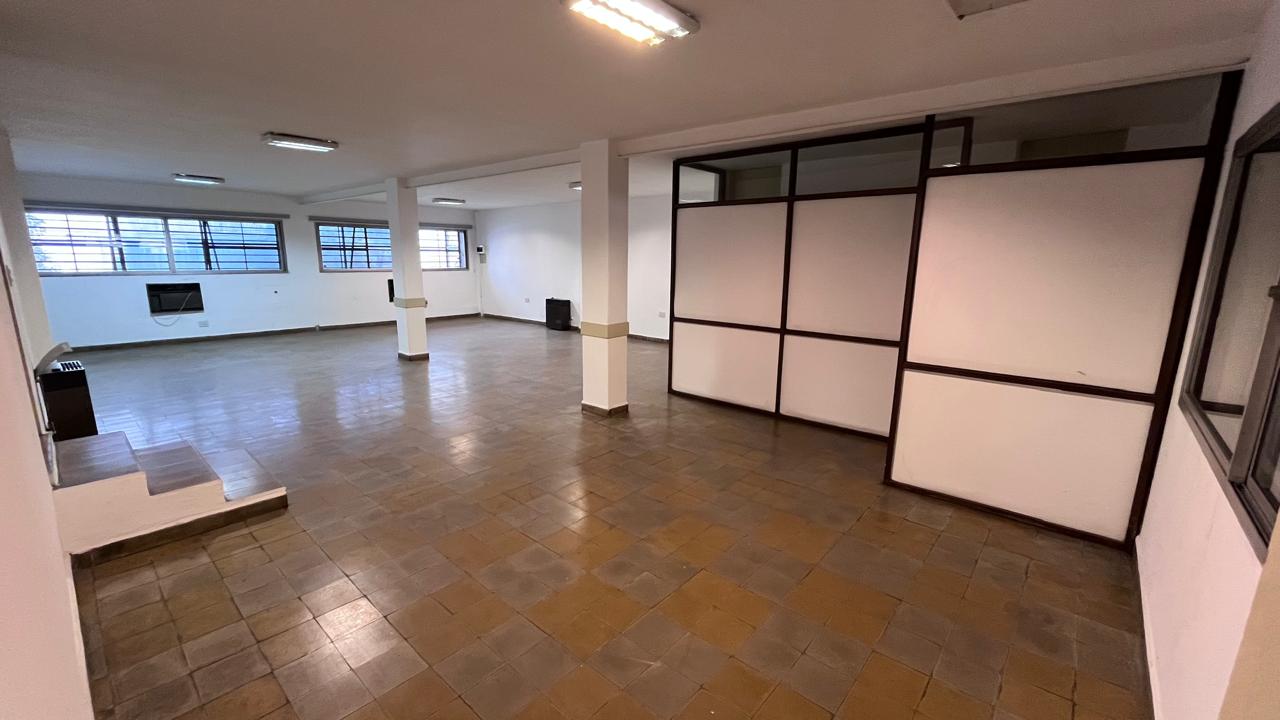 LOCAL con OFICINAS y DEPÓSITO, muy FÁCIL ACCESO - General PAz - Pueyrredón