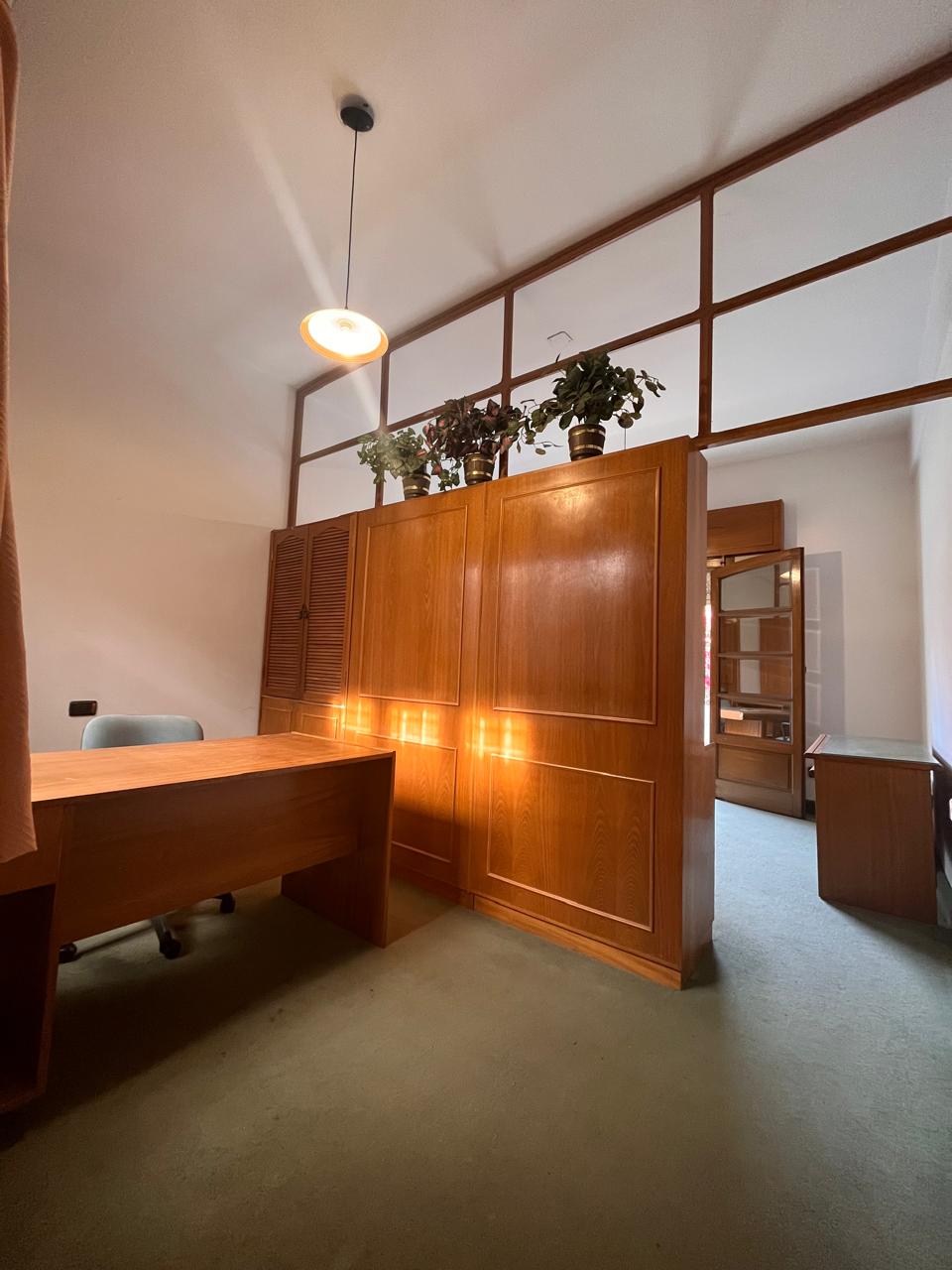 ALQUILER Oficina dos privados Centro