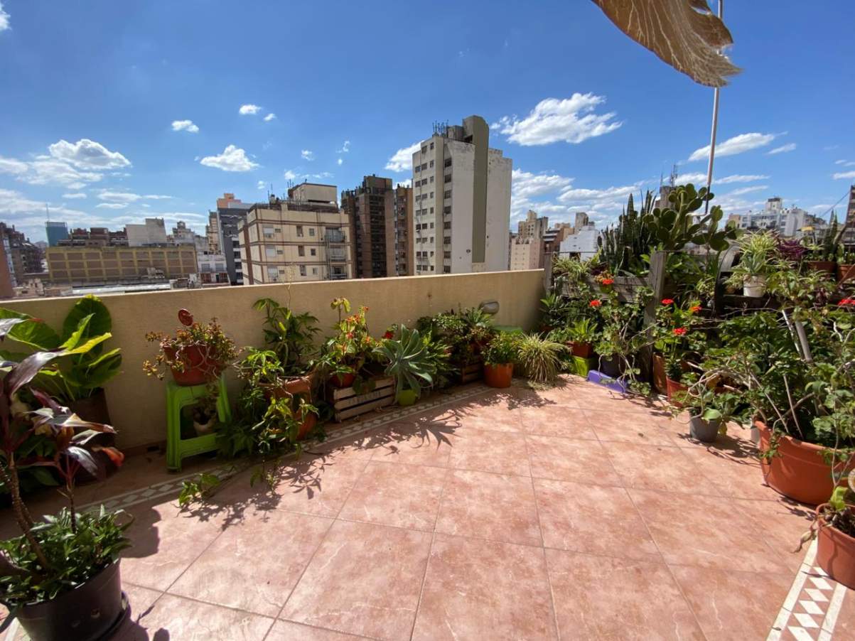 DEPTO 3 DOR - TERRAZA PROPIA - ZONA TRIBUNALES - POSIBILIDAD DE RECIBIR INMUEBLE MENOR