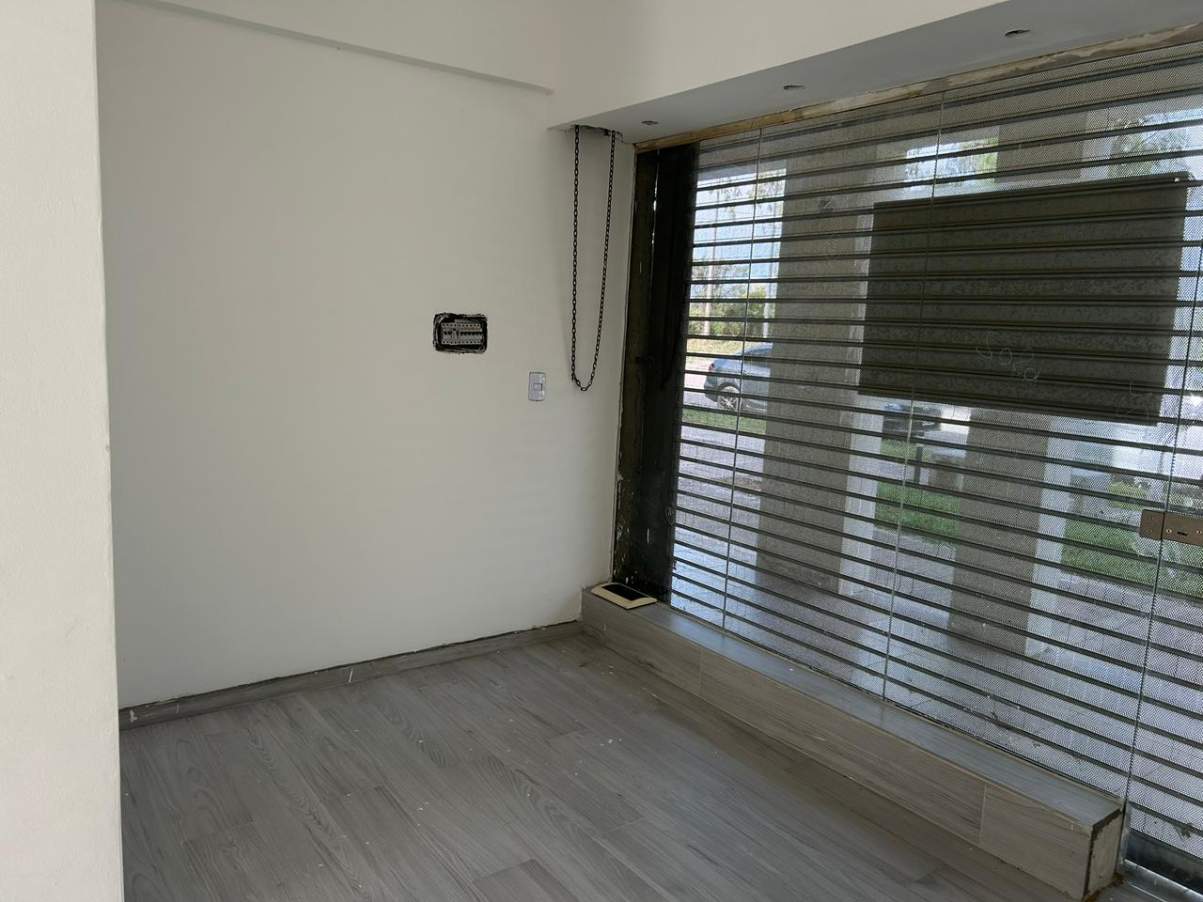 Alquilo Local Comercial- Frente a plaza  B Procrear Liceo