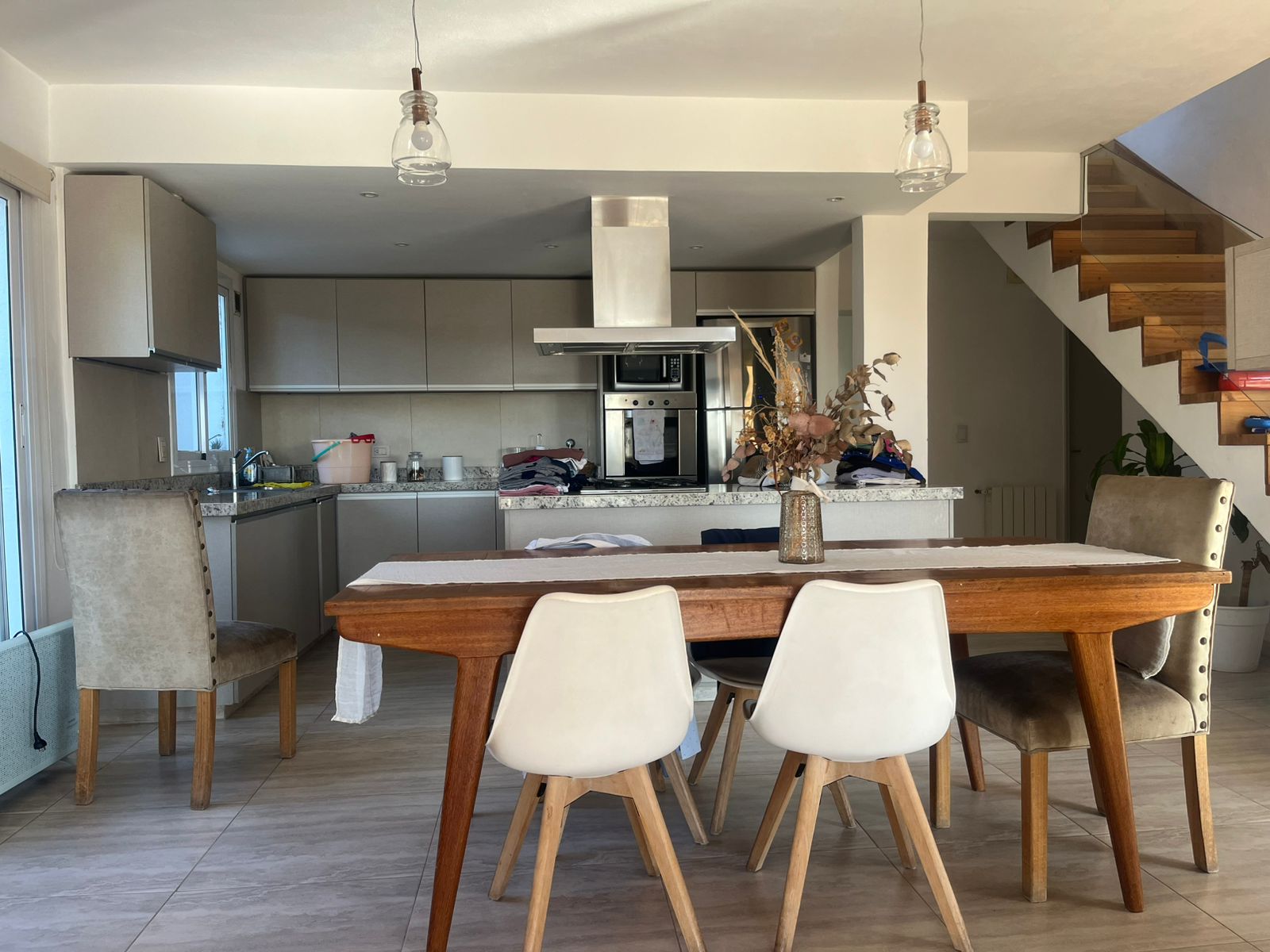 Casa Cuatro Hojas Mendiolaza 3 dormitorios amplio terreno pileta vistas