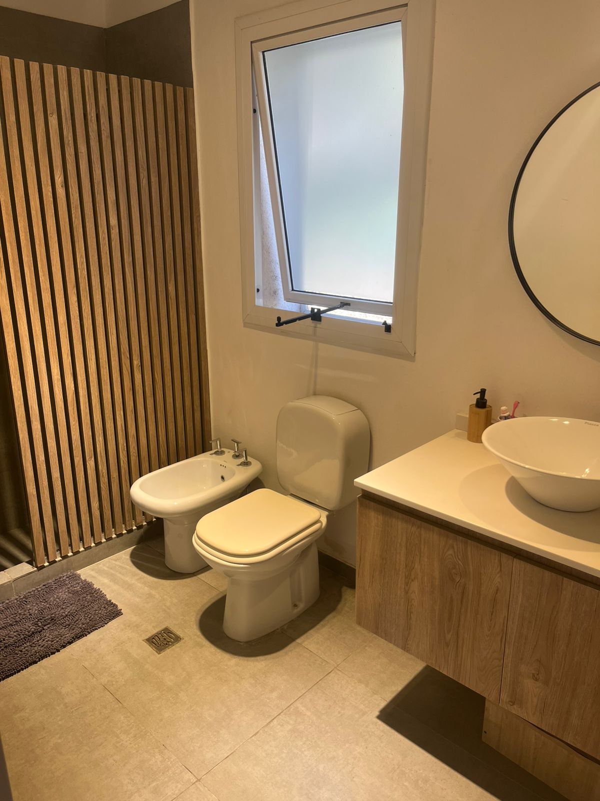 Casa Cuatro Hojas Mendiolaza 3 dormitorios amplio terreno pileta vistas