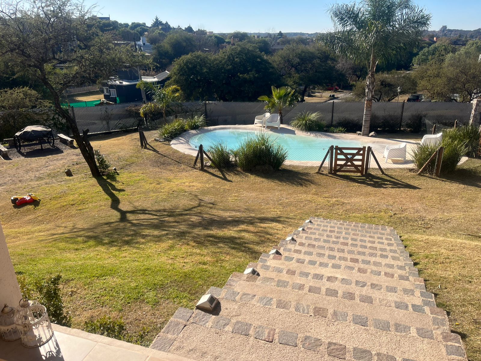 Casa Cuatro Hojas Mendiolaza 3 dormitorios amplio terreno pileta vistas