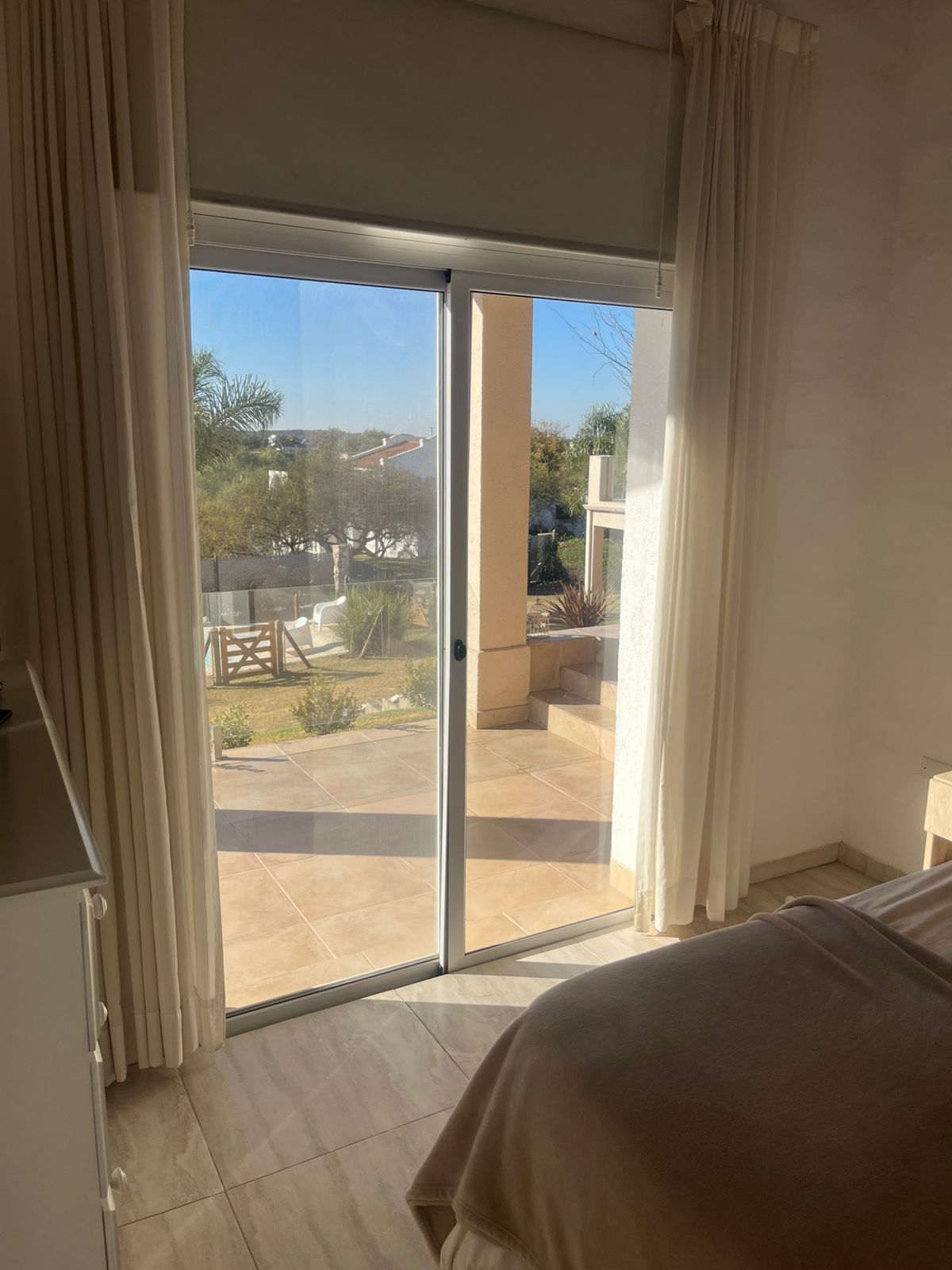 Casa Cuatro Hojas Mendiolaza 3 dormitorios amplio terreno pileta vistas