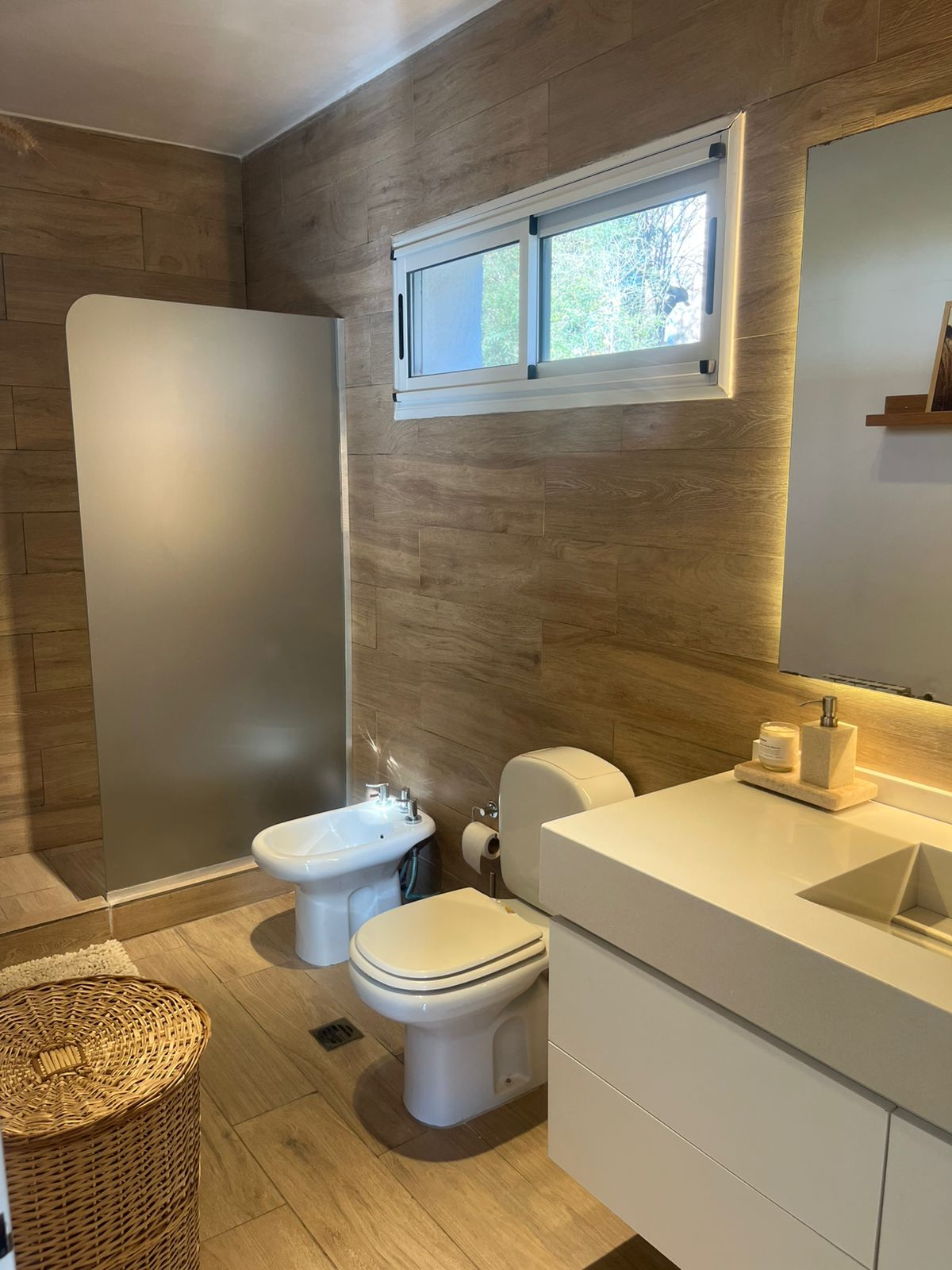 Casa Cuatro Hojas Mendiolaza 3 dormitorios amplio terreno pileta vistas