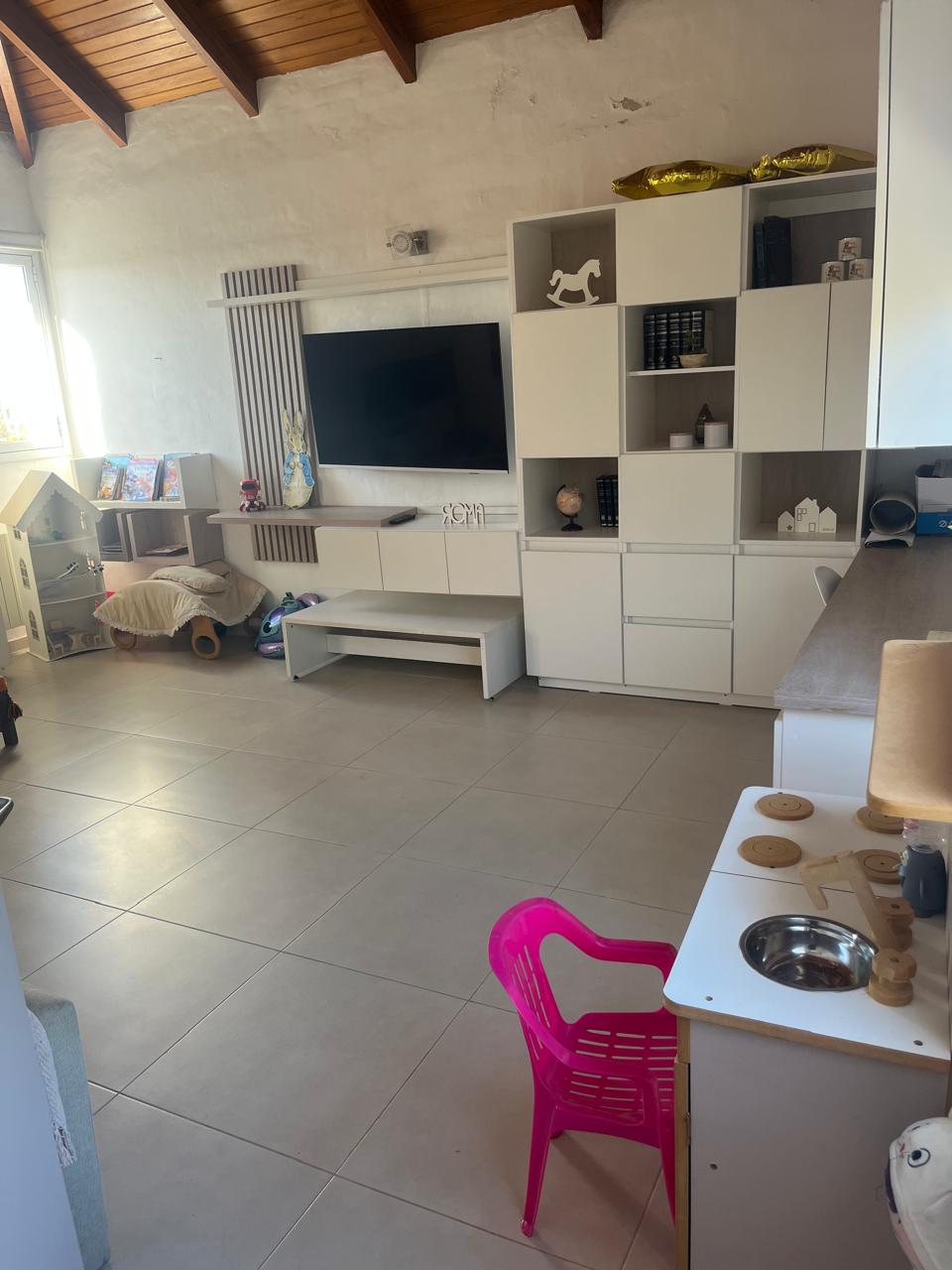 Casa Cuatro Hojas Mendiolaza 3 dormitorios amplio terreno pileta vistas