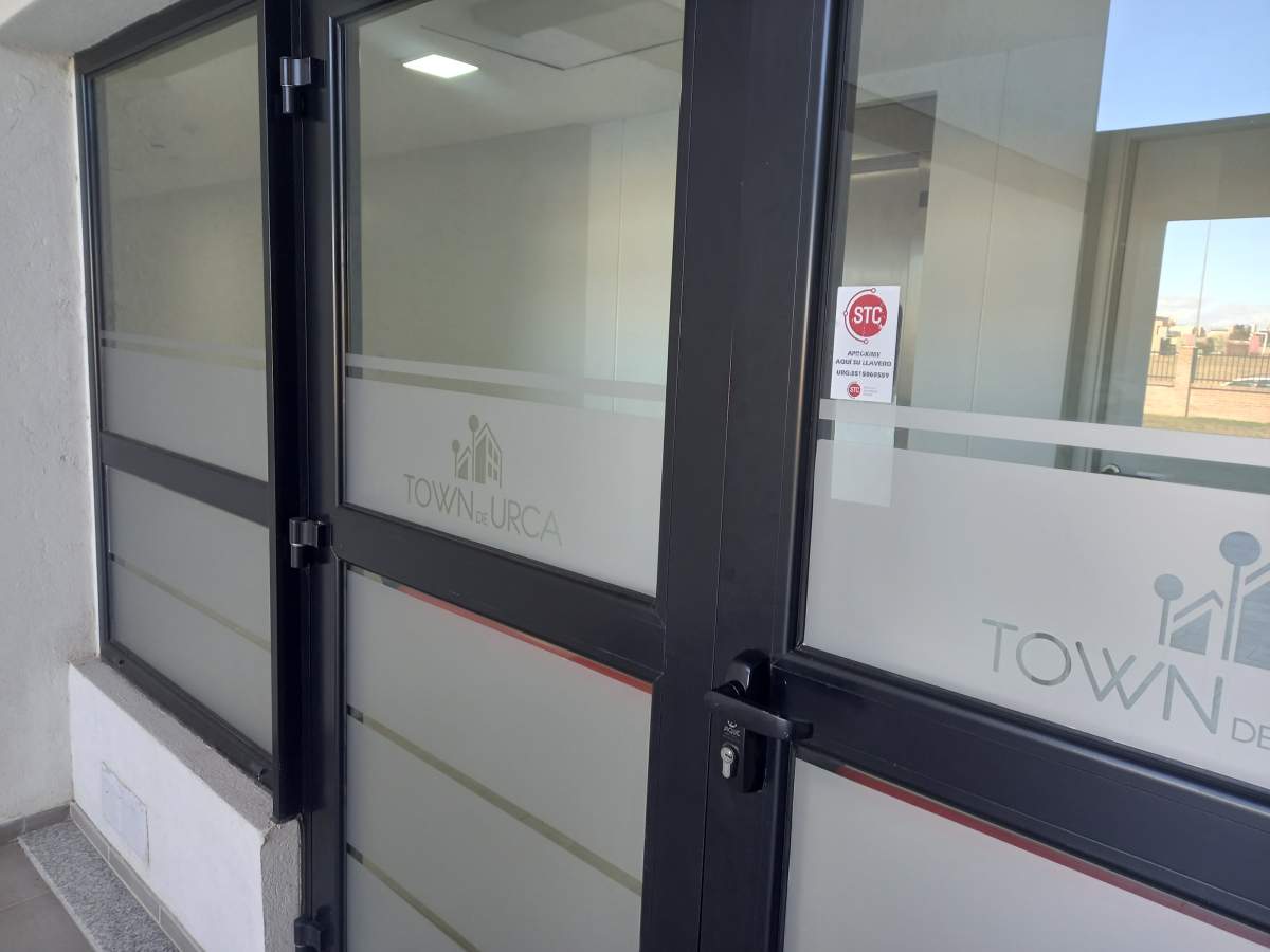 Alquiler Departamento 2 dorm Valle Cercano Housing Cochera