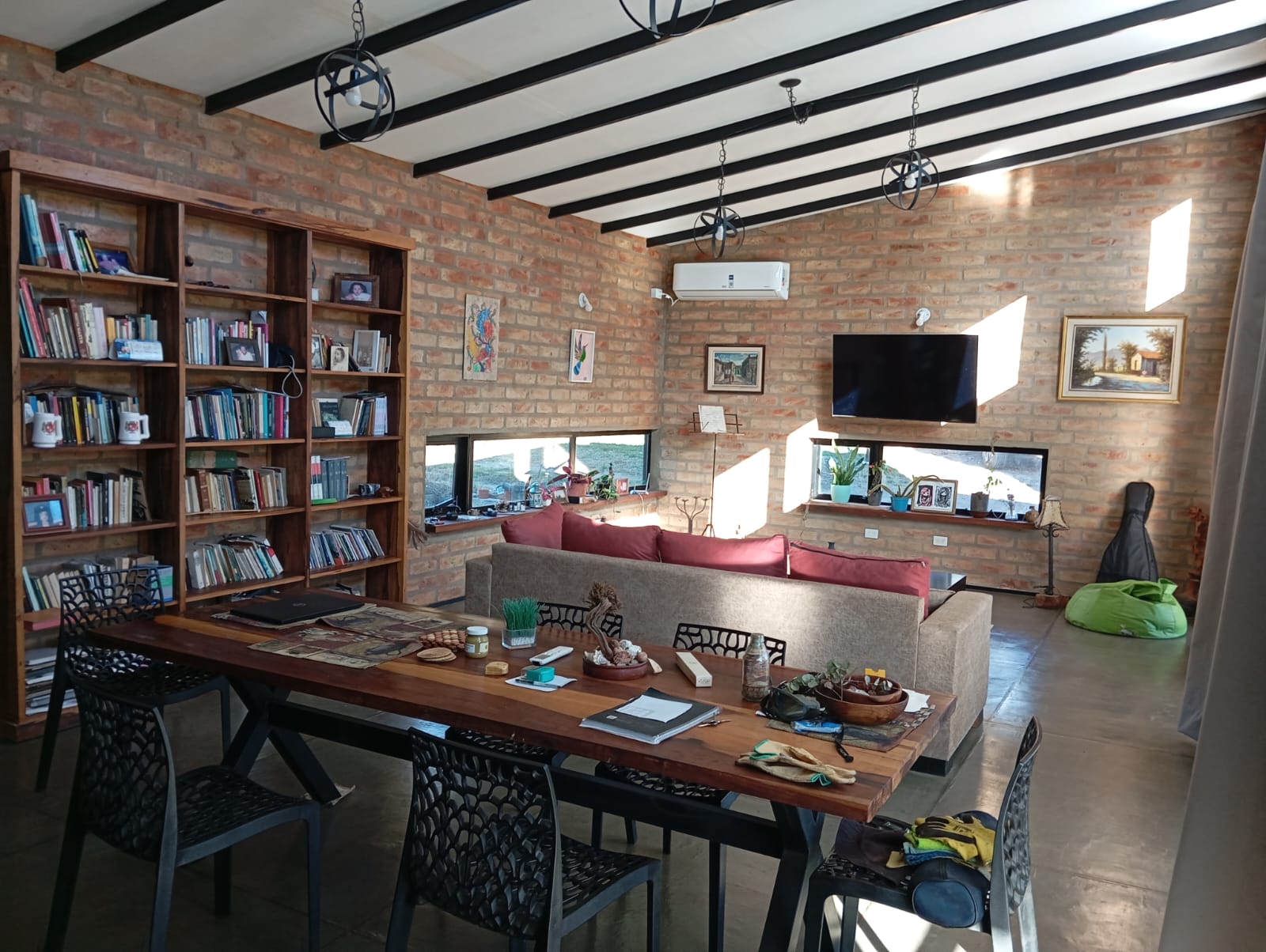 Casa Colibrí: un hogar con alma serrana