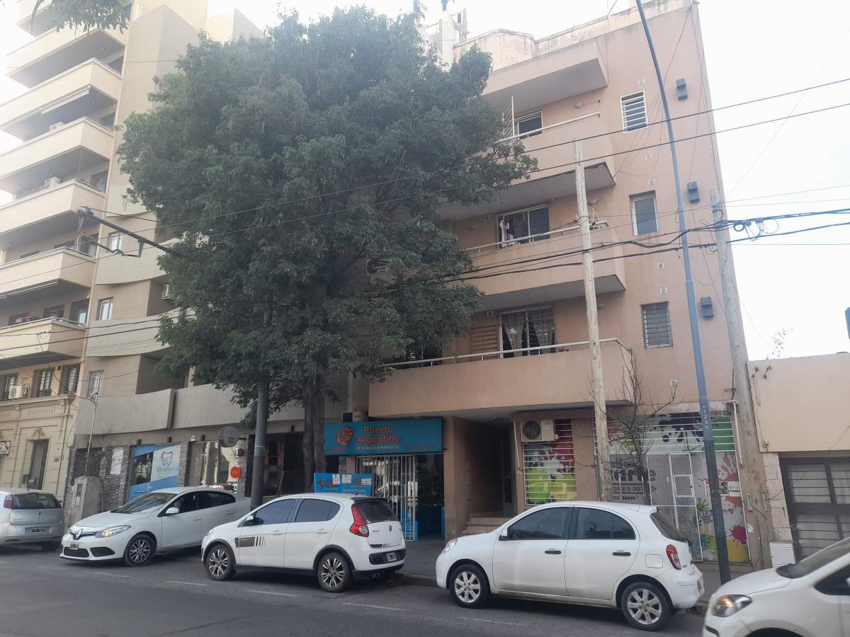 SALVATIERRA VENDE-GRAL.PAZ-1 DORMITORIO  BALCÓN-ESCRITURA-EXC.UBICACIÓN