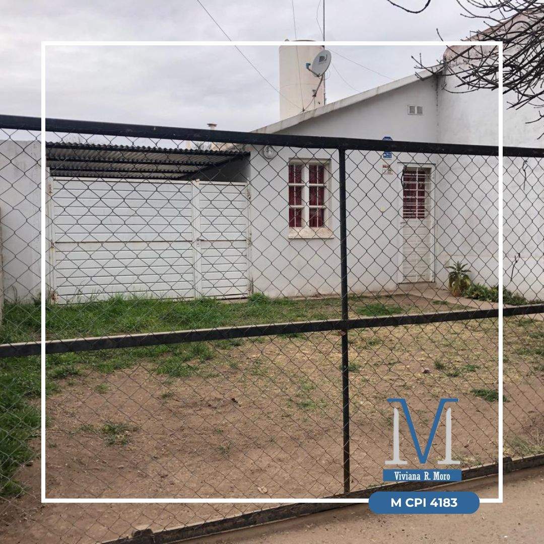 SE VENDE CASA EN B SOLARES DE ARGUELLO