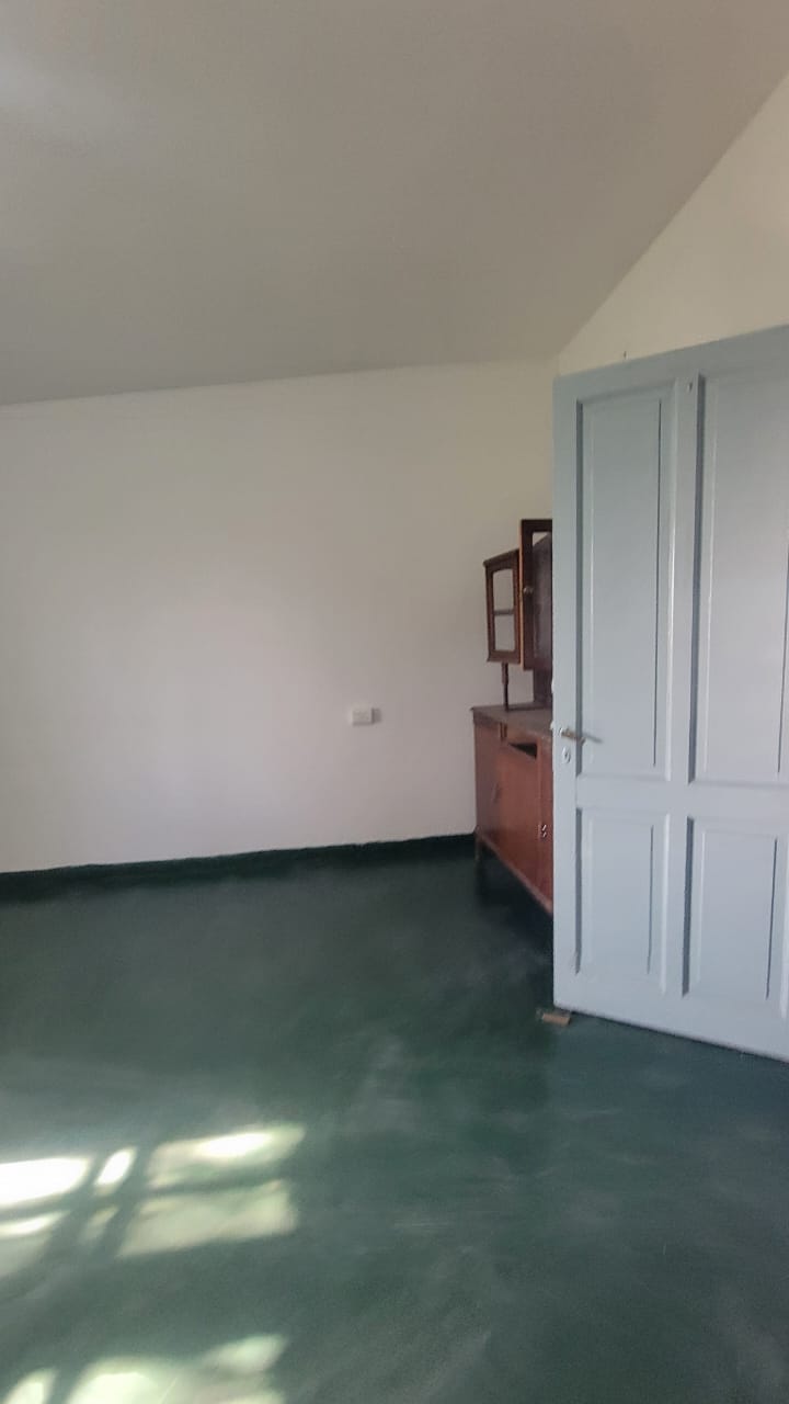 CASA 2 DORMITORIOS  DEPOSITOS