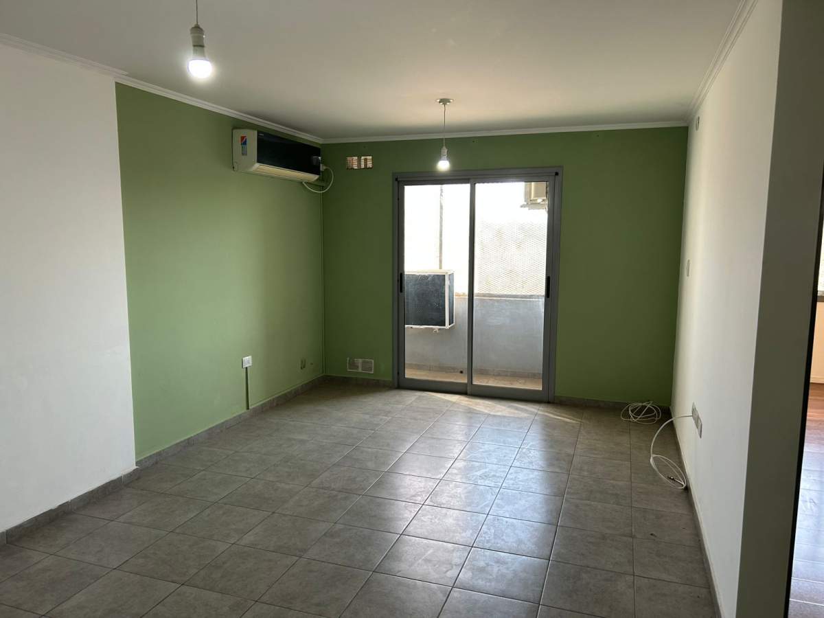 Alquilo. Dpto 1 Dor- Balcón Aire Acondicionado Av. Velez Sarsfield  Ingreso a Ciudad Universitaria