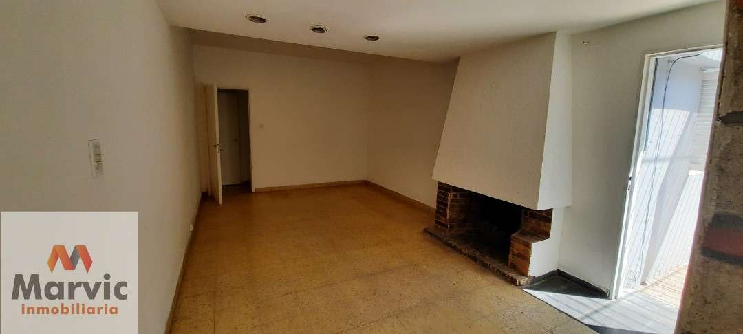 Venta. Casa  Dpto, 3 dorm, B Jorge Newbery, Reciclada