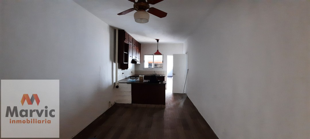 Venta. Casa  Dpto, 3 dorm, B Jorge Newbery, Reciclada