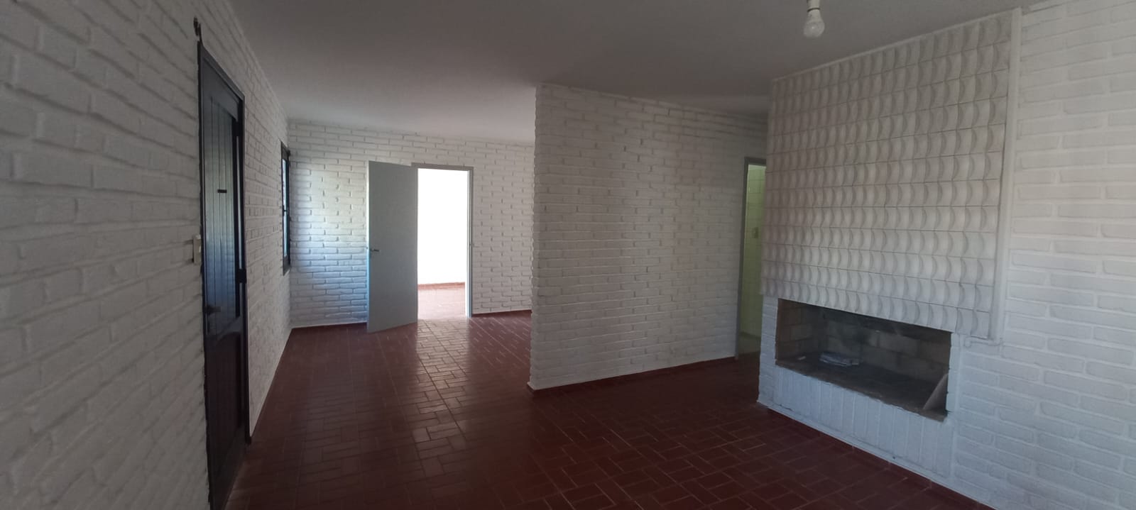 SE VENDE CASA EN B PARQUE VELEZ SARSFIELD