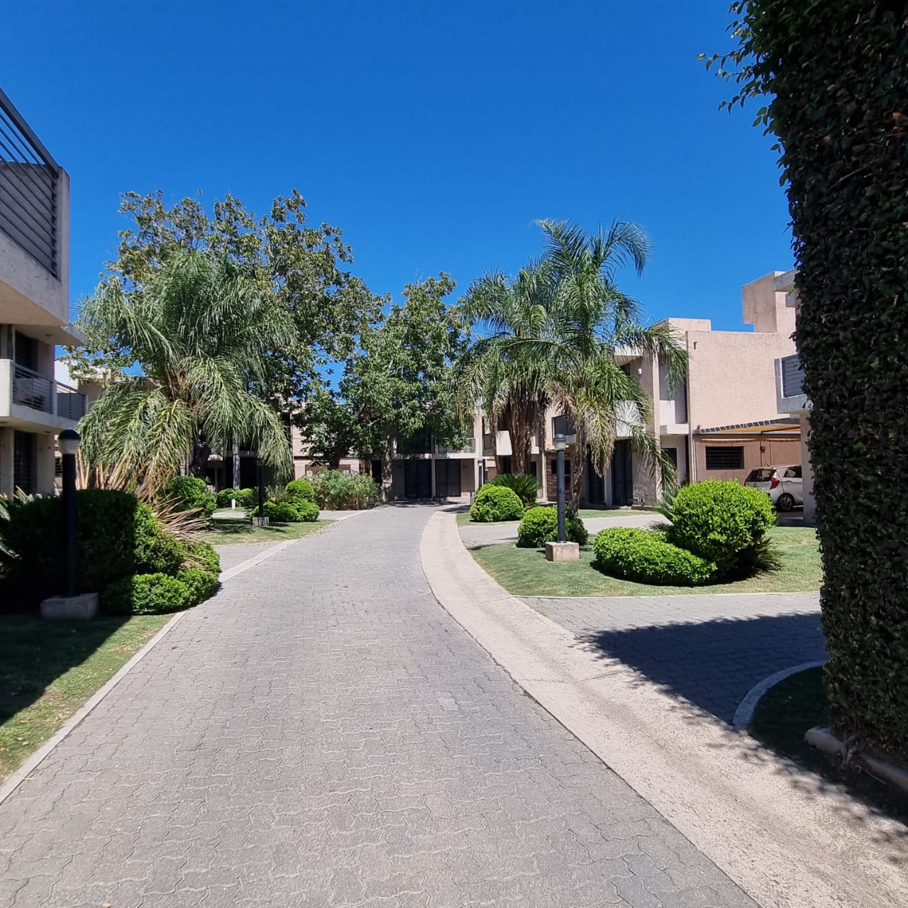 VENTA - DUPLEX 2 DORM. CON COCHERA VCP
