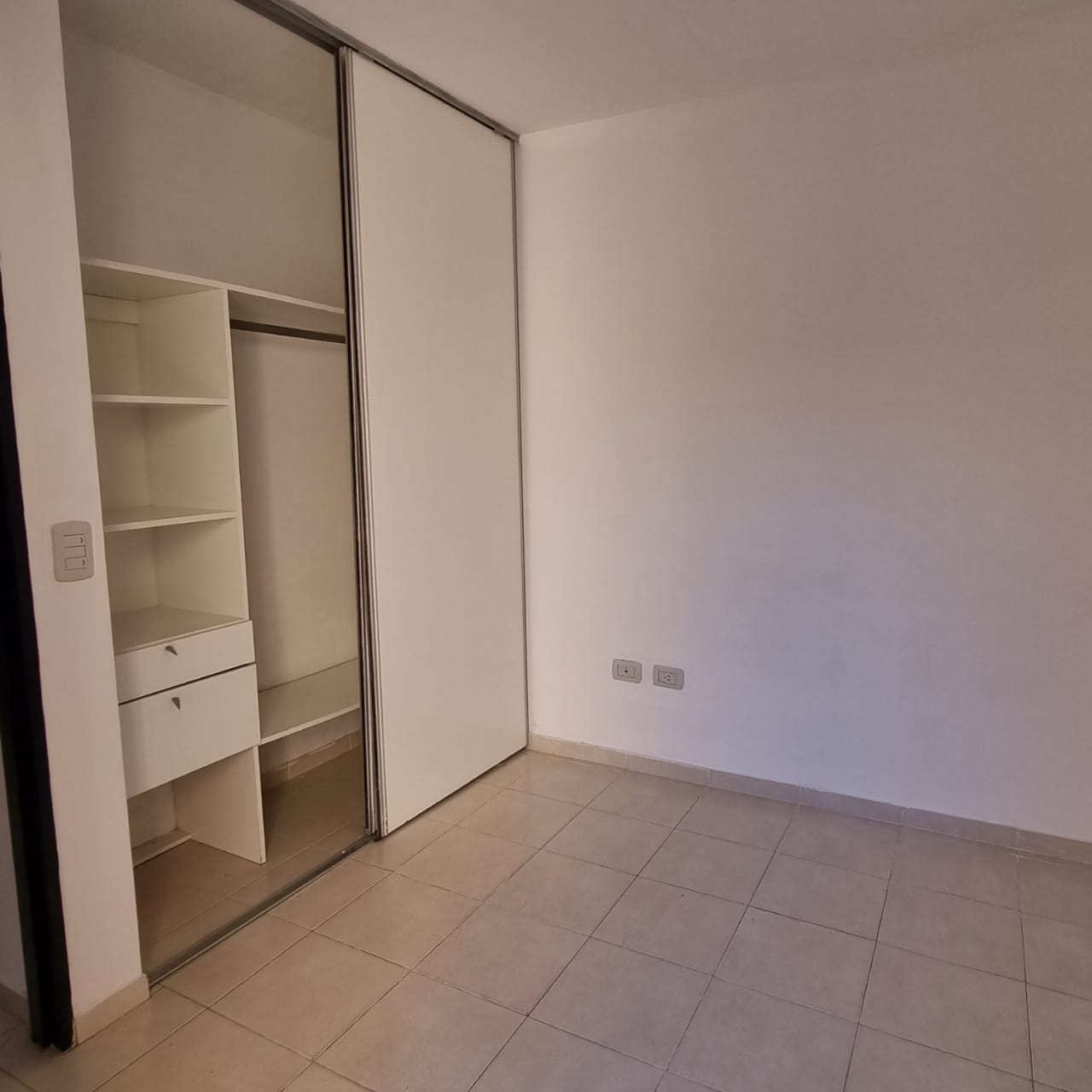 VENTA - DUPLEX 2 DORM. CON COCHERA VCP