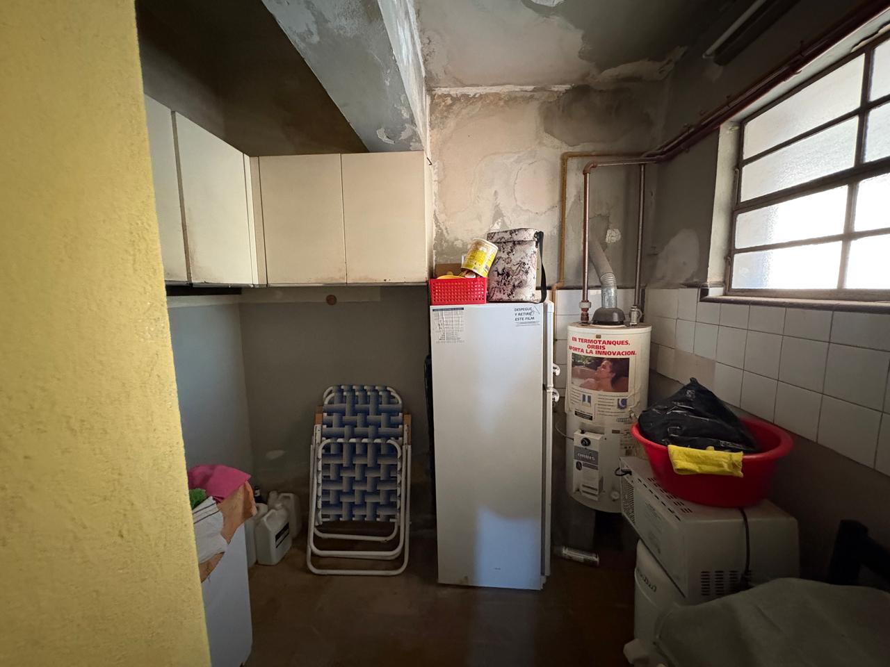 CASA EN VENTA  BV. ROCA - 3 DORMITORIOS
