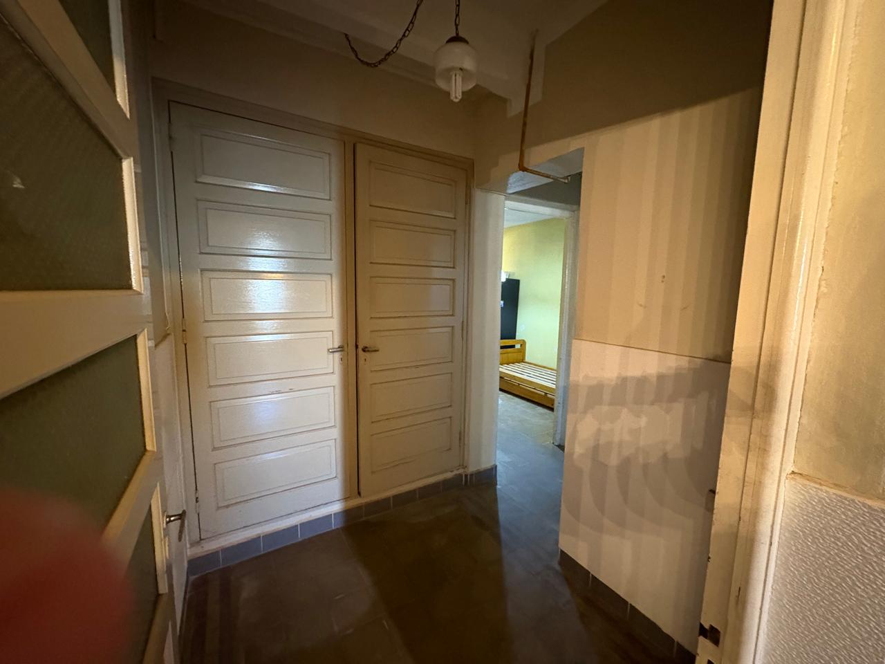 CASA EN VENTA  BV. ROCA - 3 DORMITORIOS