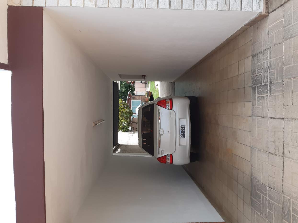 Casa en venta  2 Dptos Cosquín - Barrio Onofre Marimón - 3 dormitorios