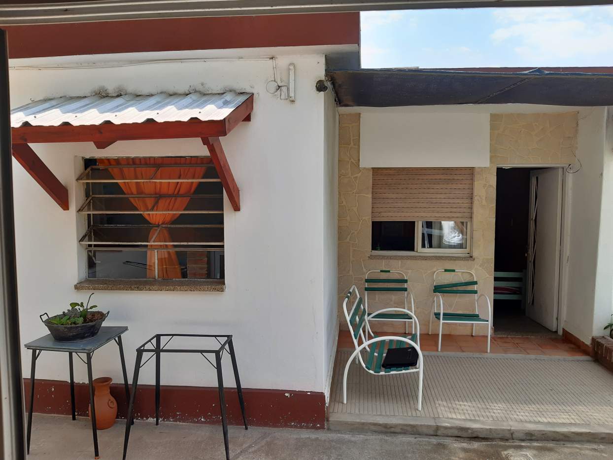 Casa en venta  2 Dptos Cosquín - Barrio Onofre Marimón - 3 dormitorios