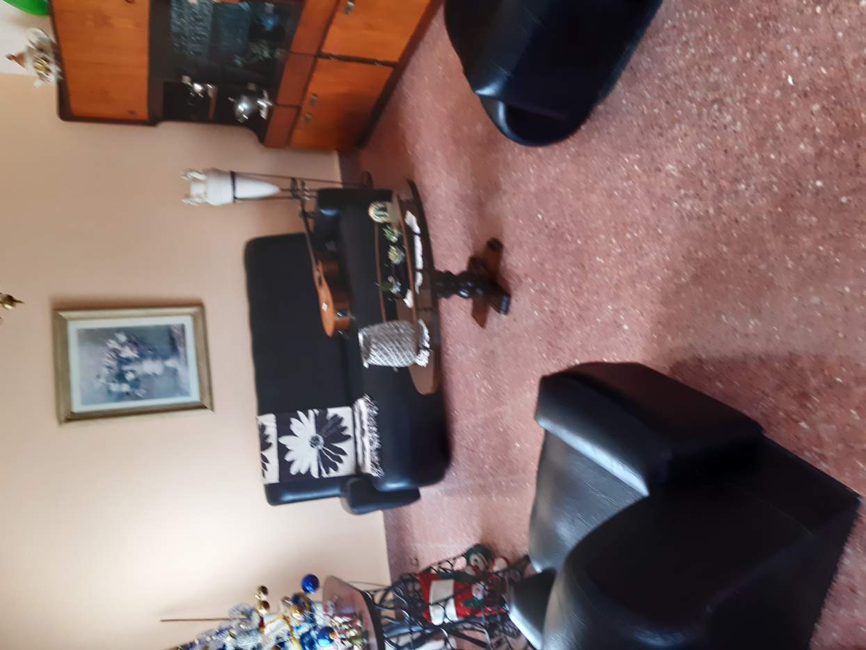 Casa en venta  2 Dptos Cosquín - Barrio Onofre Marimón - 3 dormitorios