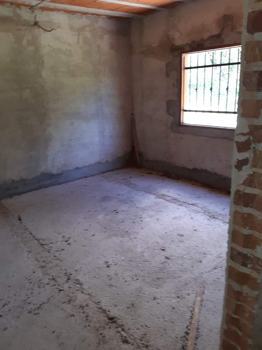 Casa en Venta a Terminar  Molinari, Cosquín - 3 dormitorios