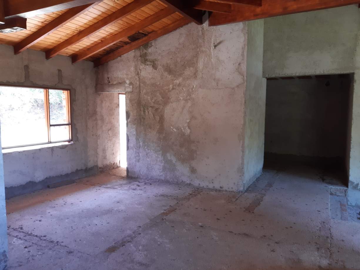 Casa en Venta a Terminar  Molinari, Cosquín - 3 dormitorios