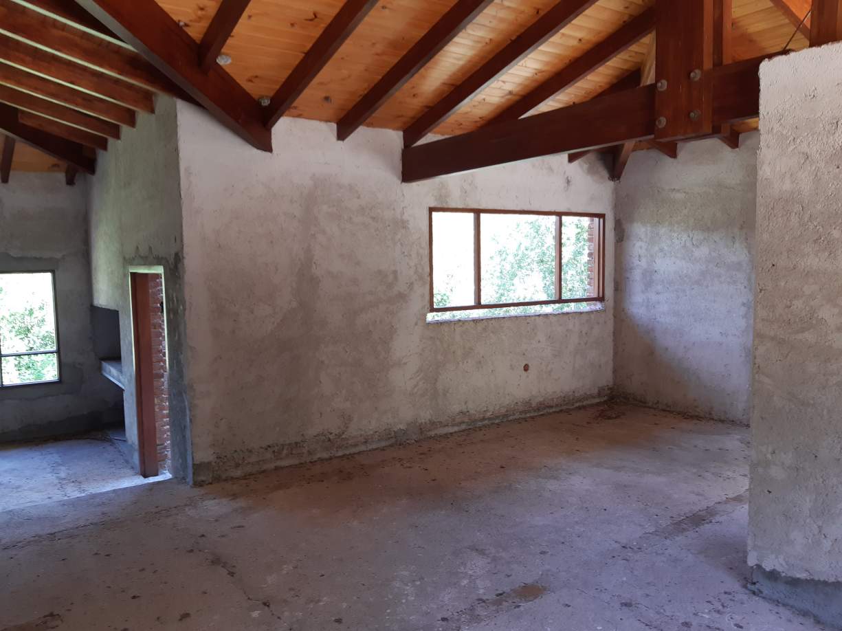 Casa en Venta a Terminar  Molinari, Cosquín - 3 dormitorios