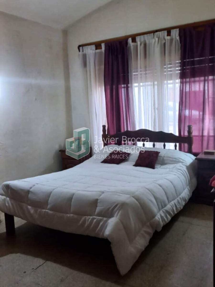 CASA EN VENTA COSQUÍN - Muy buena ubicación!! - 4 Dormitorios