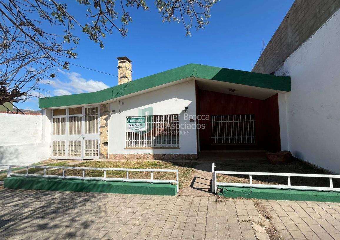 CASA EN VENTA COSQUÍN - Muy buena ubicación!! - 4 Dormitorios