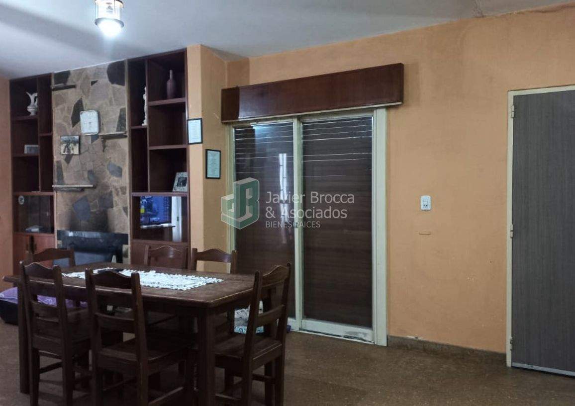 CASA EN VENTA COSQUÍN - Muy buena ubicación!! - 4 Dormitorios