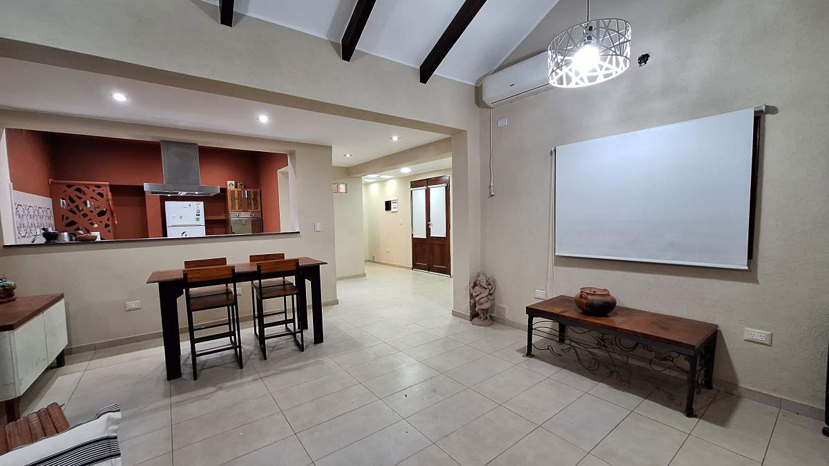 SE VENDE CASA  DEPARTAMENTO EN TANTI