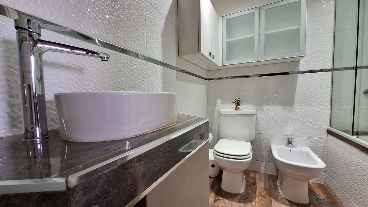 SE VENDE CASA  DEPARTAMENTO EN TANTI