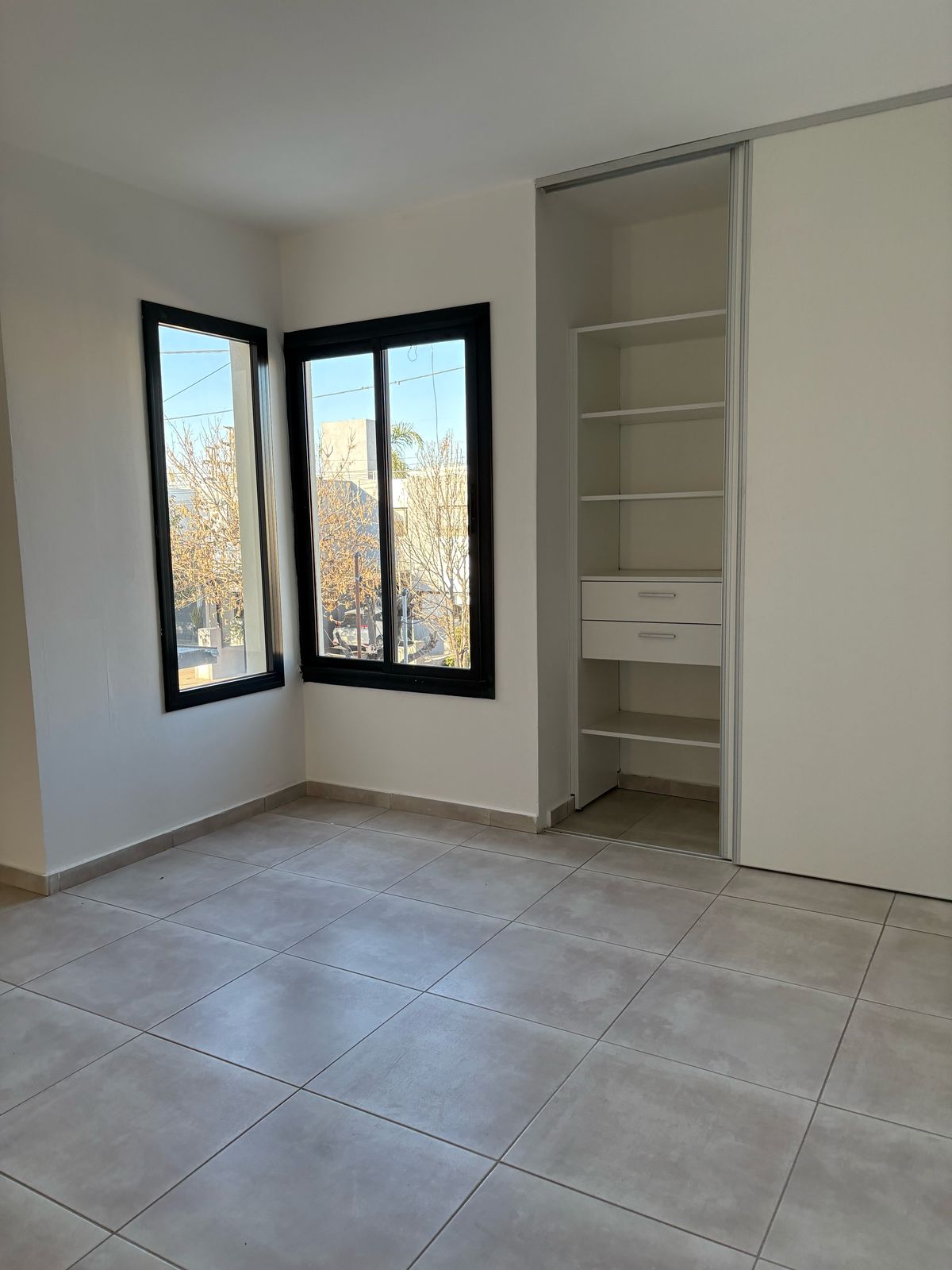 VENTA DUPLEX EN CHACRA DEL NORTE (Av. Circ. y Spil.)