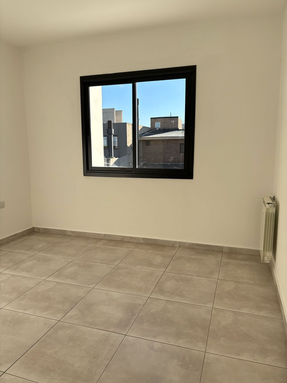 VENTA DUPLEX EN CHACRA DEL NORTE (Av. Circ. y Spil.)