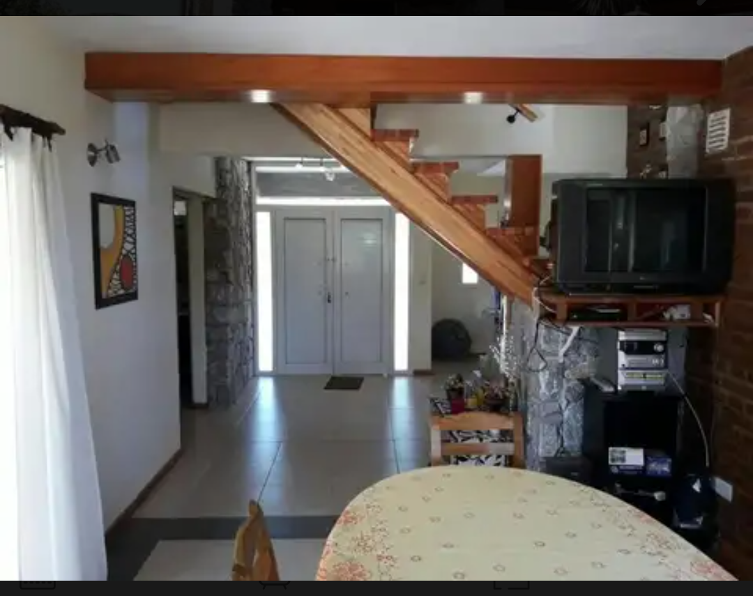 CASA EN ALQUILER - LA CUMBRE