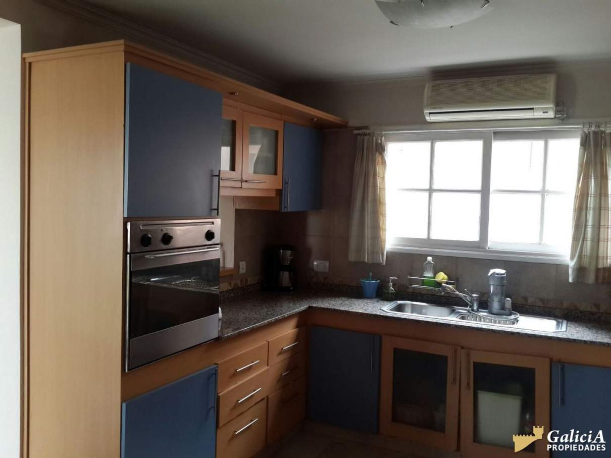 Av. Fernando Fader al 4300  Casa alquiler uso Residencial o Comercial,-