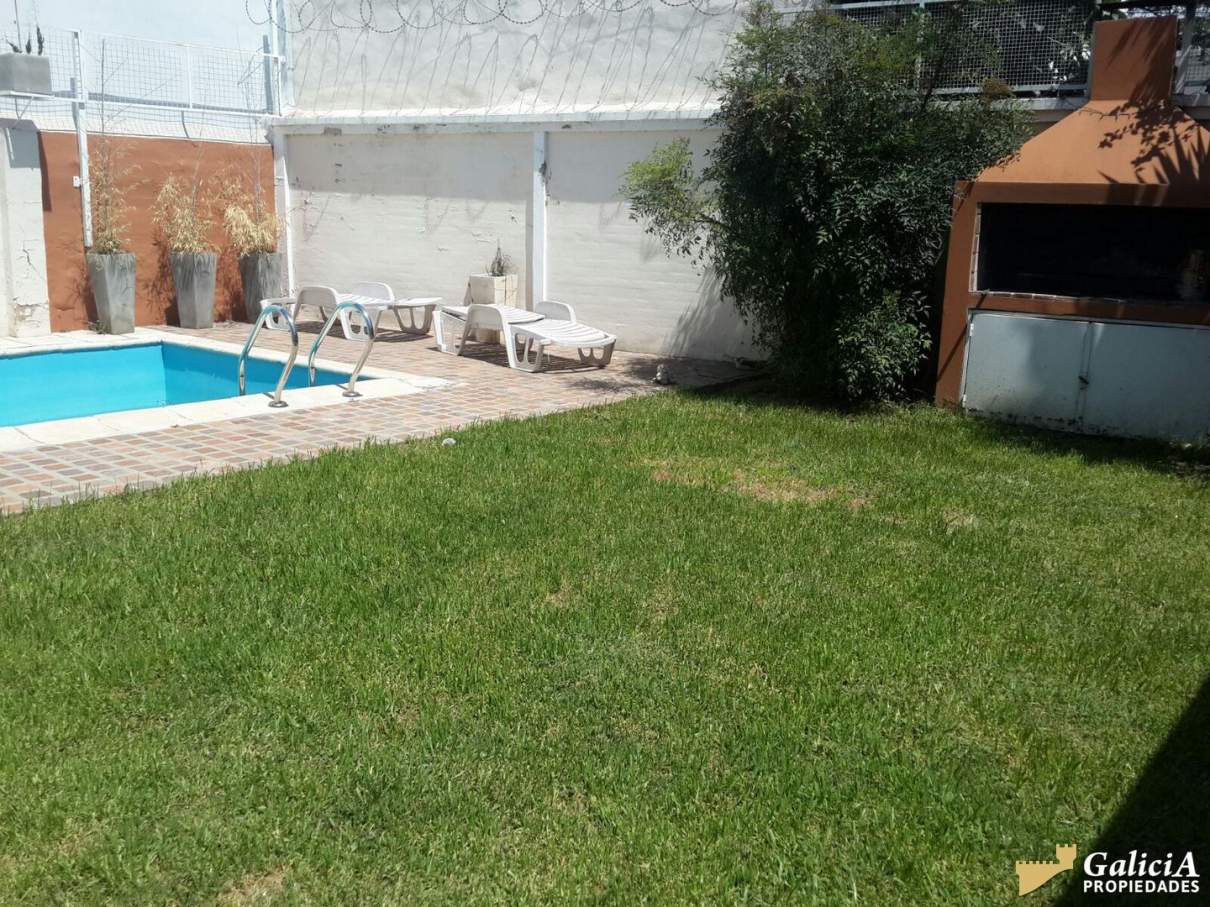 Av. Fernando Fader al 4300  Casa alquiler uso Residencial o Comercial,-