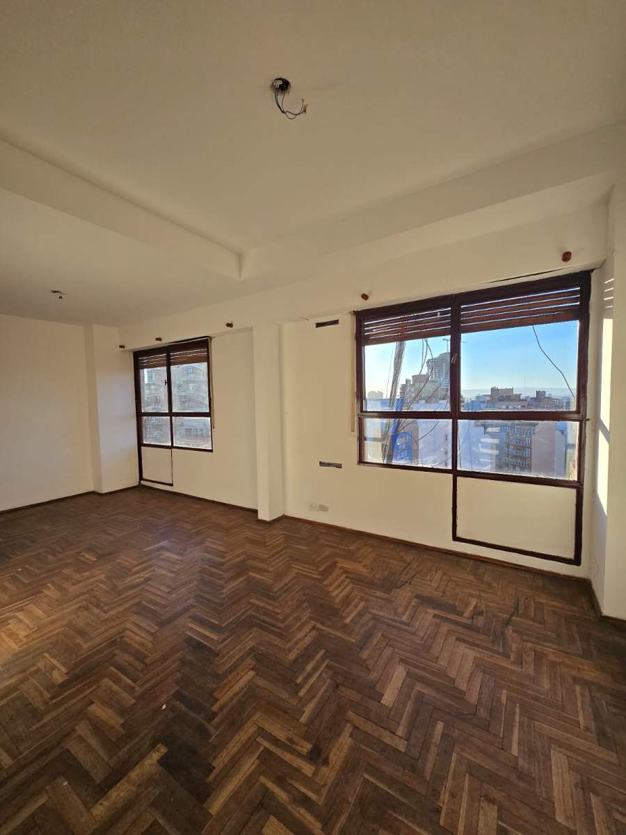 VENTA DEPARTAMENTO DE 2 DORMITORIOS MUY LUMINOSO Y CON GRAN VISTA!! LO VEMOS???