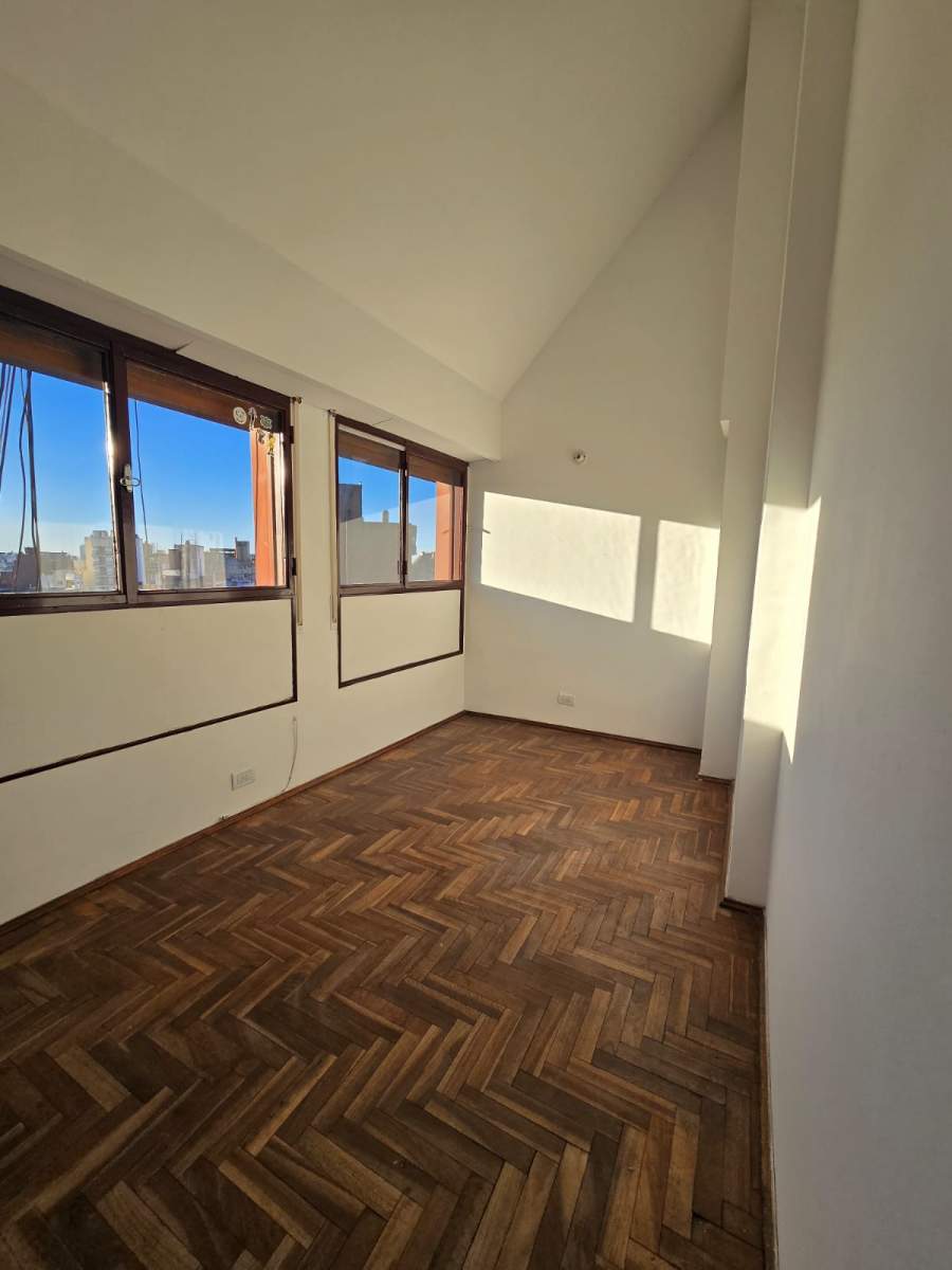 VENTA DEPARTAMENTO DE 2 DORMITORIOS MUY LUMINOSO Y CON GRAN VISTA!! LO VEMOS???