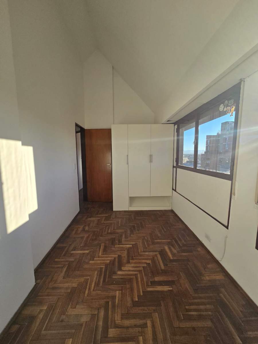 VENTA DEPARTAMENTO DE 2 DORMITORIOS MUY LUMINOSO Y CON GRAN VISTA!! LO VEMOS???