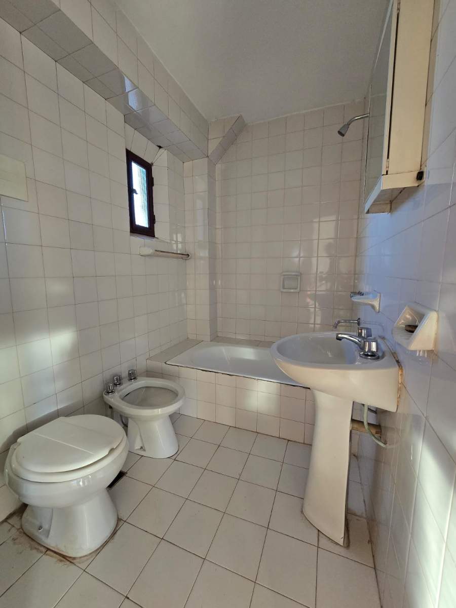 VENTA DEPARTAMENTO DE 2 DORMITORIOS MUY LUMINOSO Y CON GRAN VISTA!! LO VEMOS???