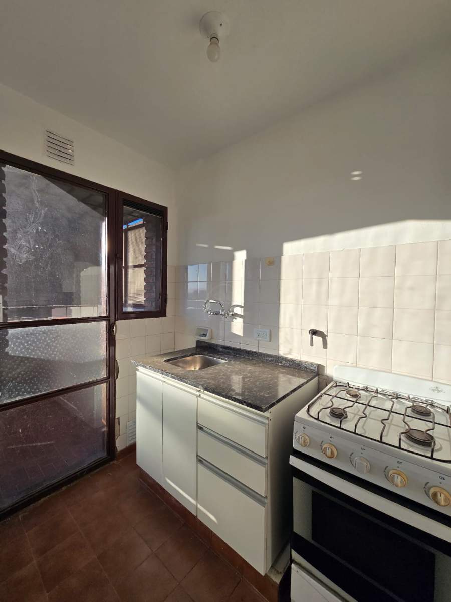 VENTA DEPARTAMENTO DE 2 DORMITORIOS MUY LUMINOSO Y CON GRAN VISTA!! LO VEMOS???