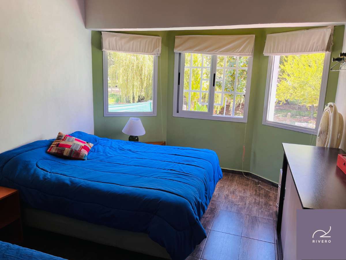 Casa en alquiler permanente con pileta