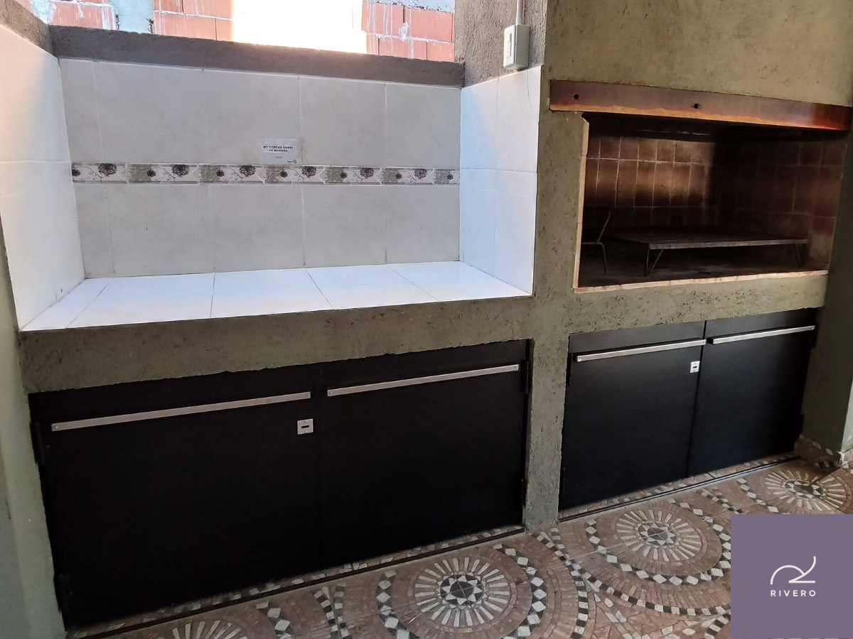 Casa en alquiler permanente con pileta