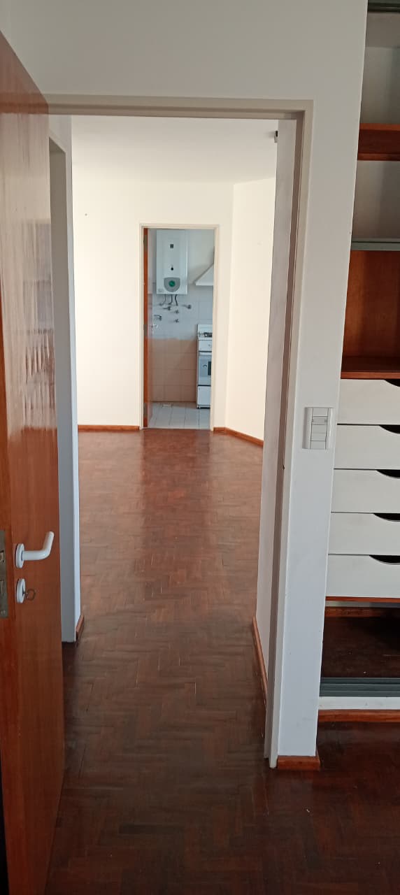 UN DORMITORIO, PISO ALTO, NUEVA CORDOBA, CORDOBA BV ILLIA 71