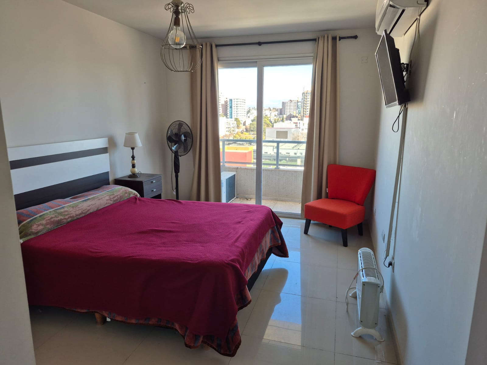 DEPARTAMENTO ALQUILER TEMPORAL O PERMANENTE UN DORMITORIO CENTRO CARLOS PAZ PILETA